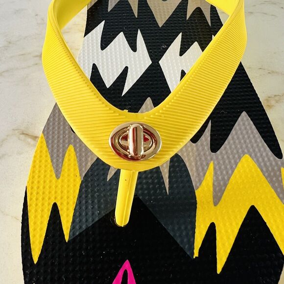 COACH Alessa Yellow Hawk Feather Rubber Navajo Thin Flip-Flop - US 11 - Picture 4 of 9